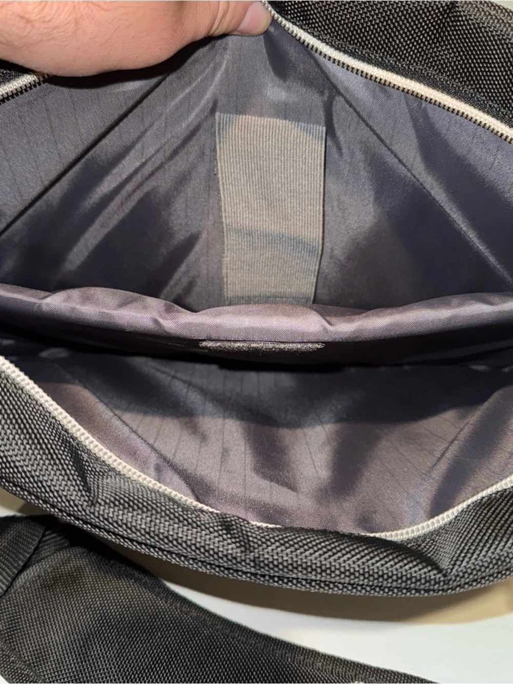 Black and Gray Eco Style EVOY-MC13 Men's Messenger Bag